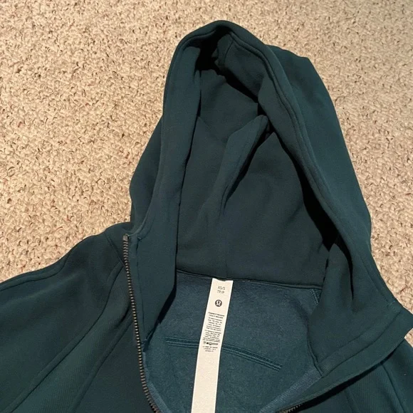 Lululemon Scuba Oversized Full-Zip Hoodie - Picture 3 of 5